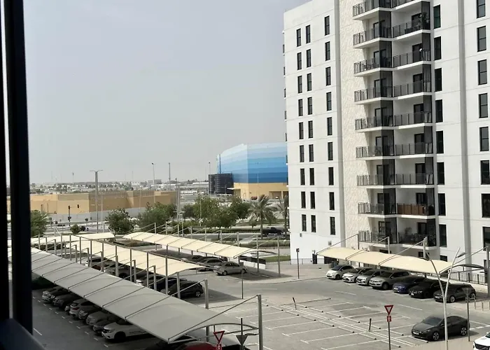 Yas Beach & Ferrari World 1Br Waterfront Gym