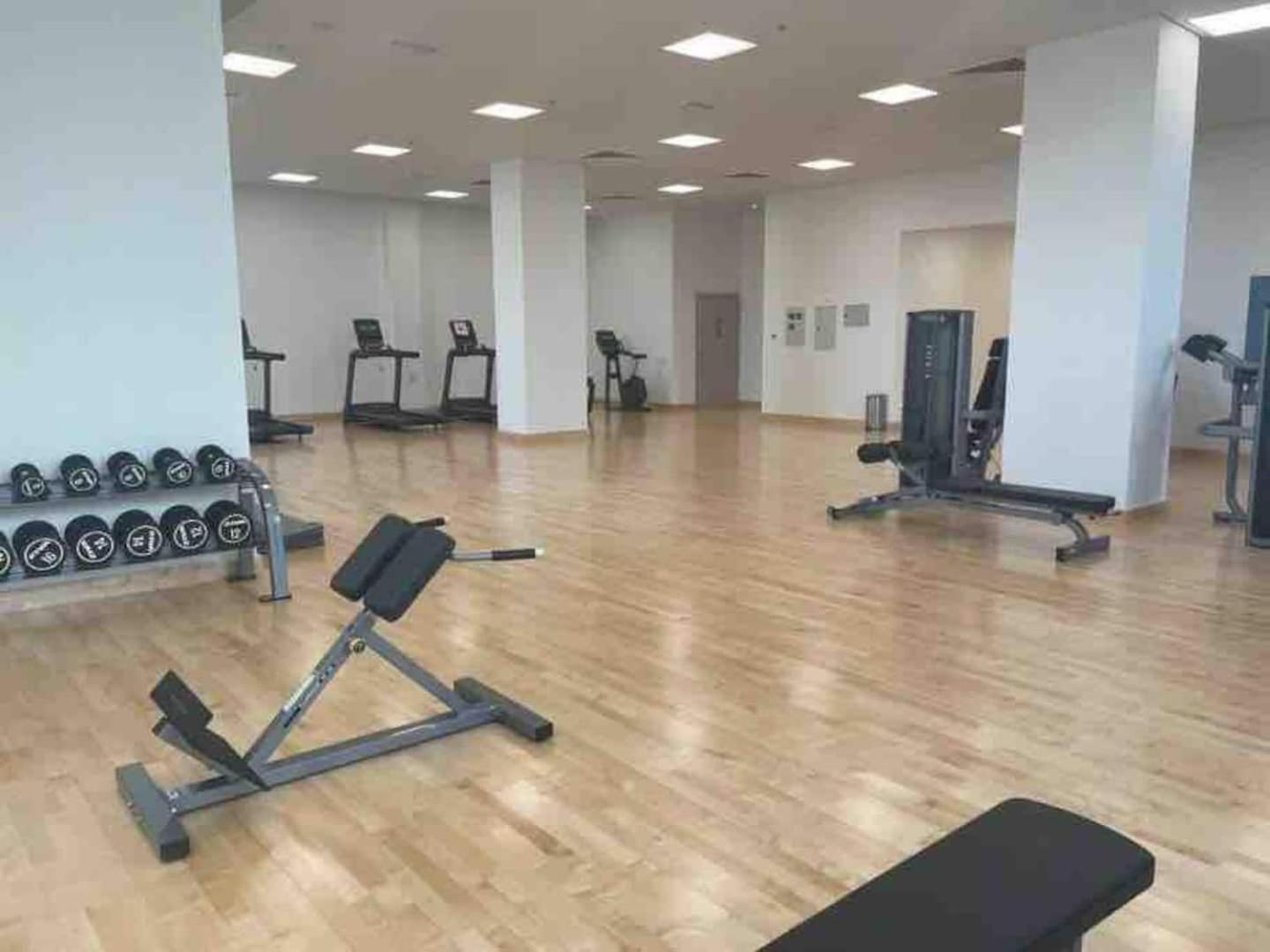 Yas & Ferrari World 1br Waterfront Gym
