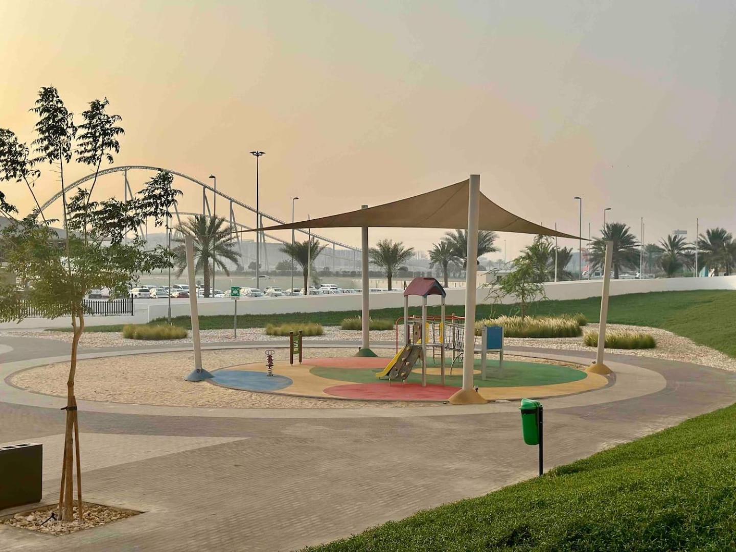 Yas & Ferrari World 1br Waterfront Gym